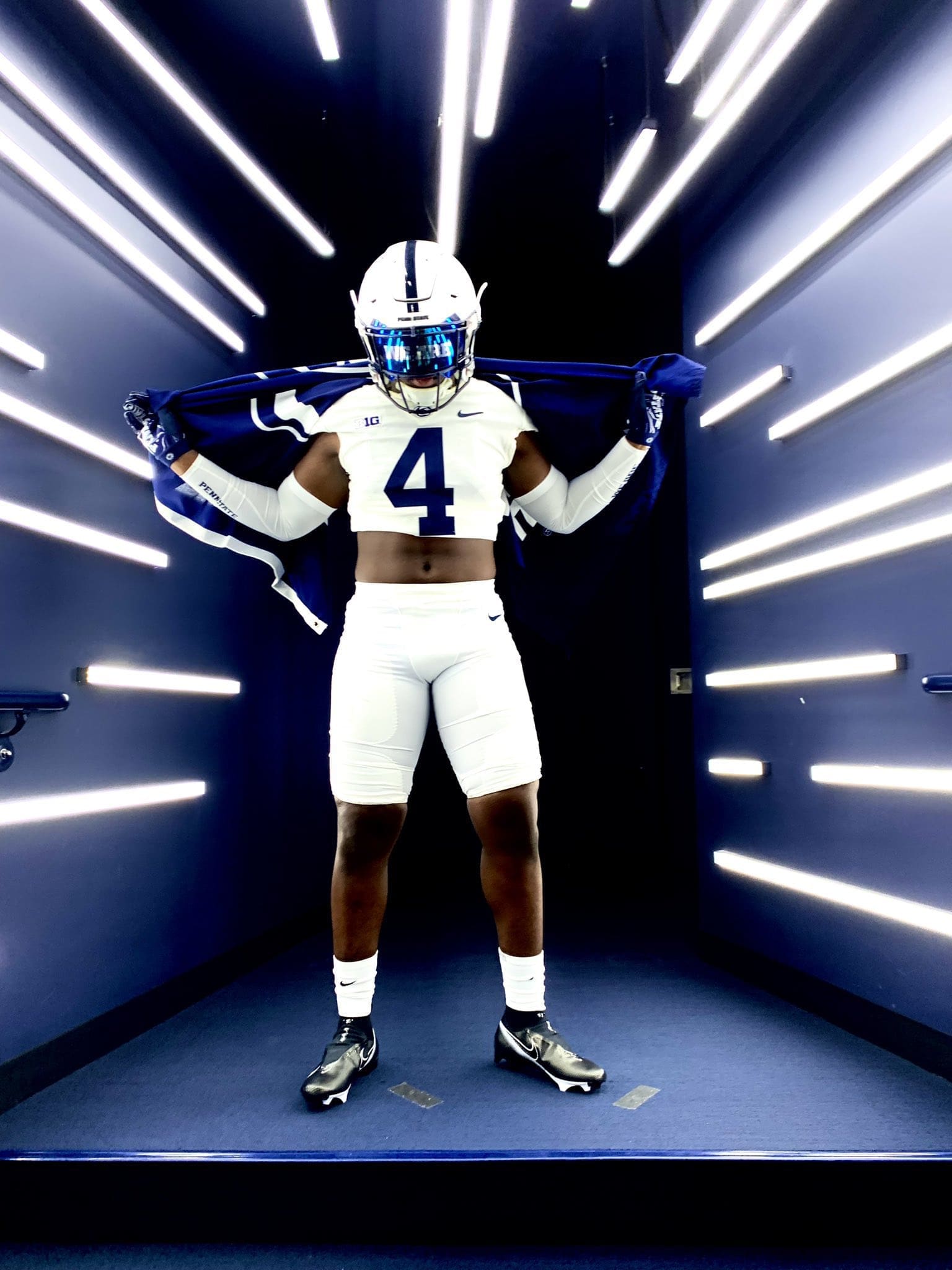 Penn State Football Target Mantrez Walker