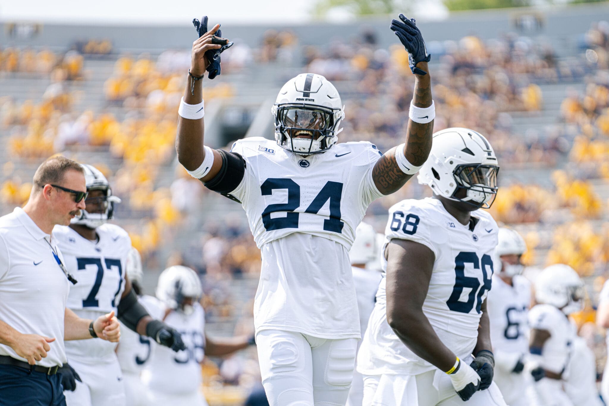 Penn State linebacker Ta'Mere Robinson