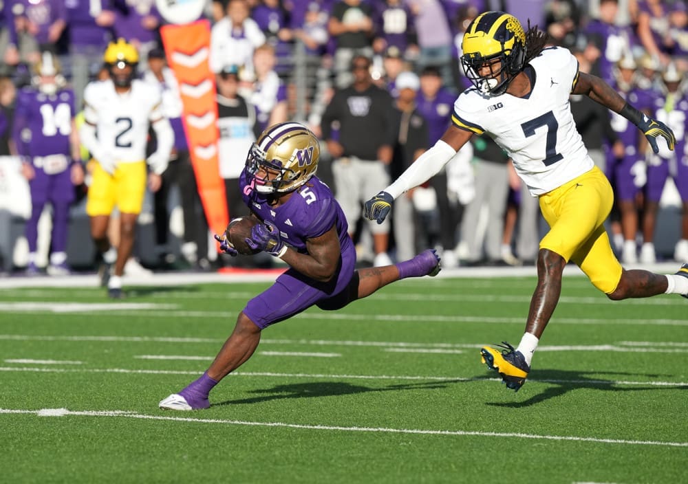 Washington beat Michigan when hosting an intra-Coast game but lost at Rutgers when it was the team that had to travel 